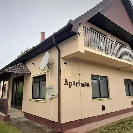 度假居 Biborka Nyaralo Nagyobb Tarsasagnak *