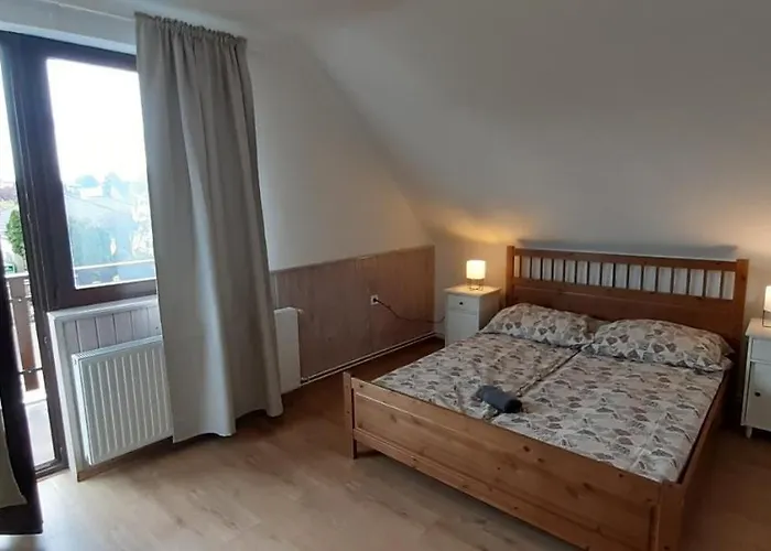 Bíborka Nagyobb Társaságnak Balatonboglár